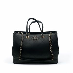 CHANEL Large Shopping Tote